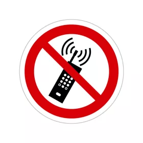 Bekapcsolt mobiltelefon használata tilos!